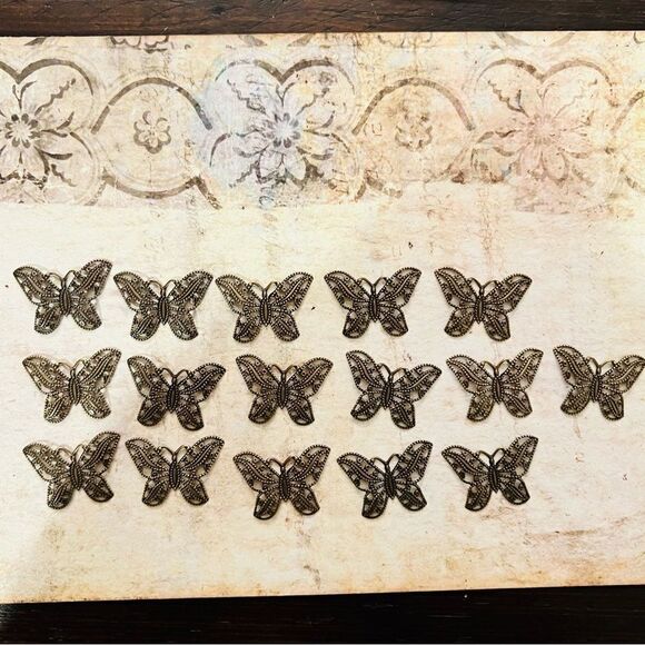 Bundle of 16 Brass Filigree Butterflies/Jewelry Making - Picture 1 of 7
